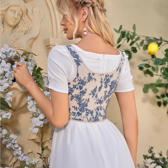 Floral corset - Picture 3 of 10